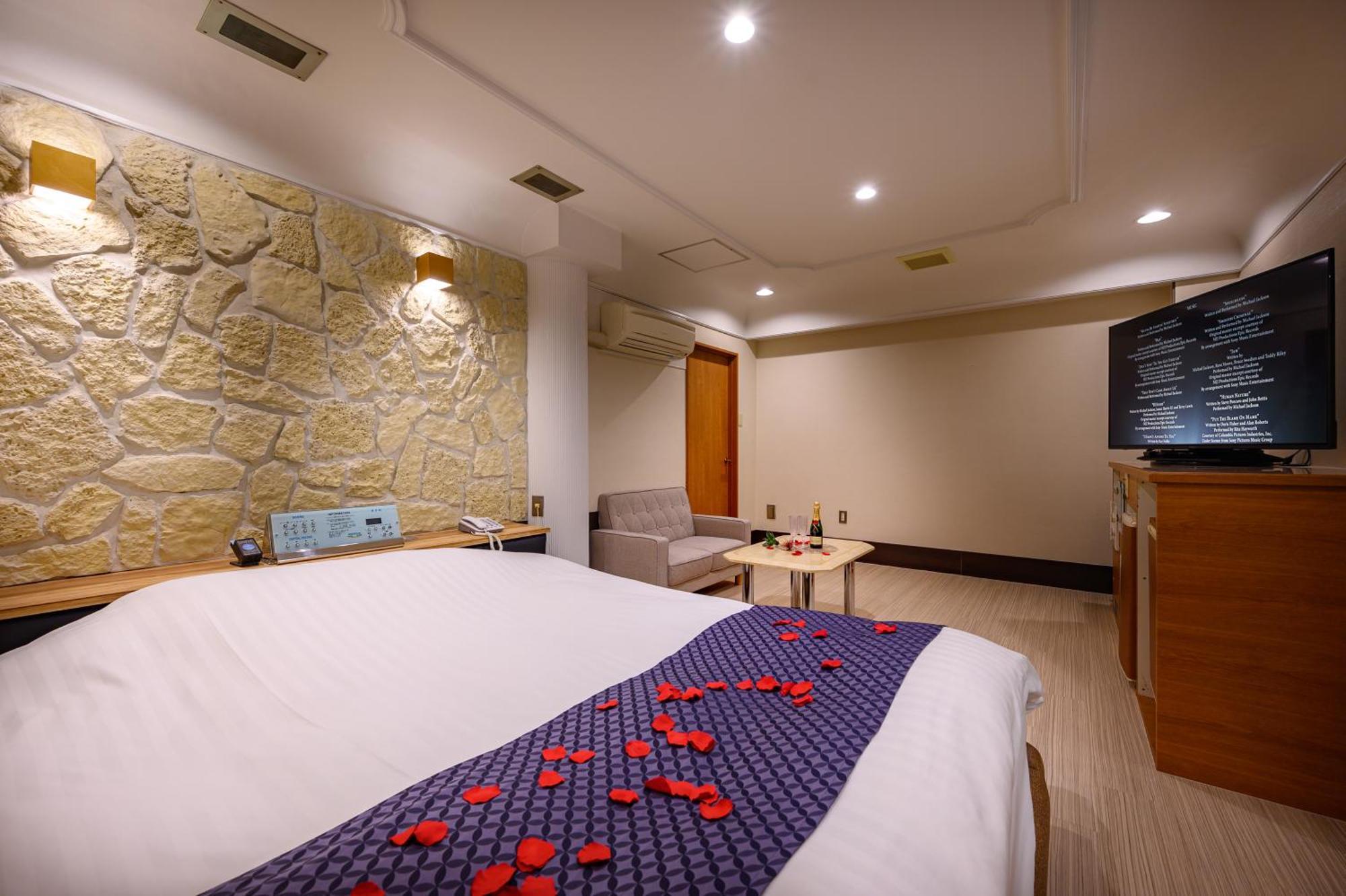 Hotel Mobilia (Adults Only) Tsurugashima Εξωτερικό φωτογραφία